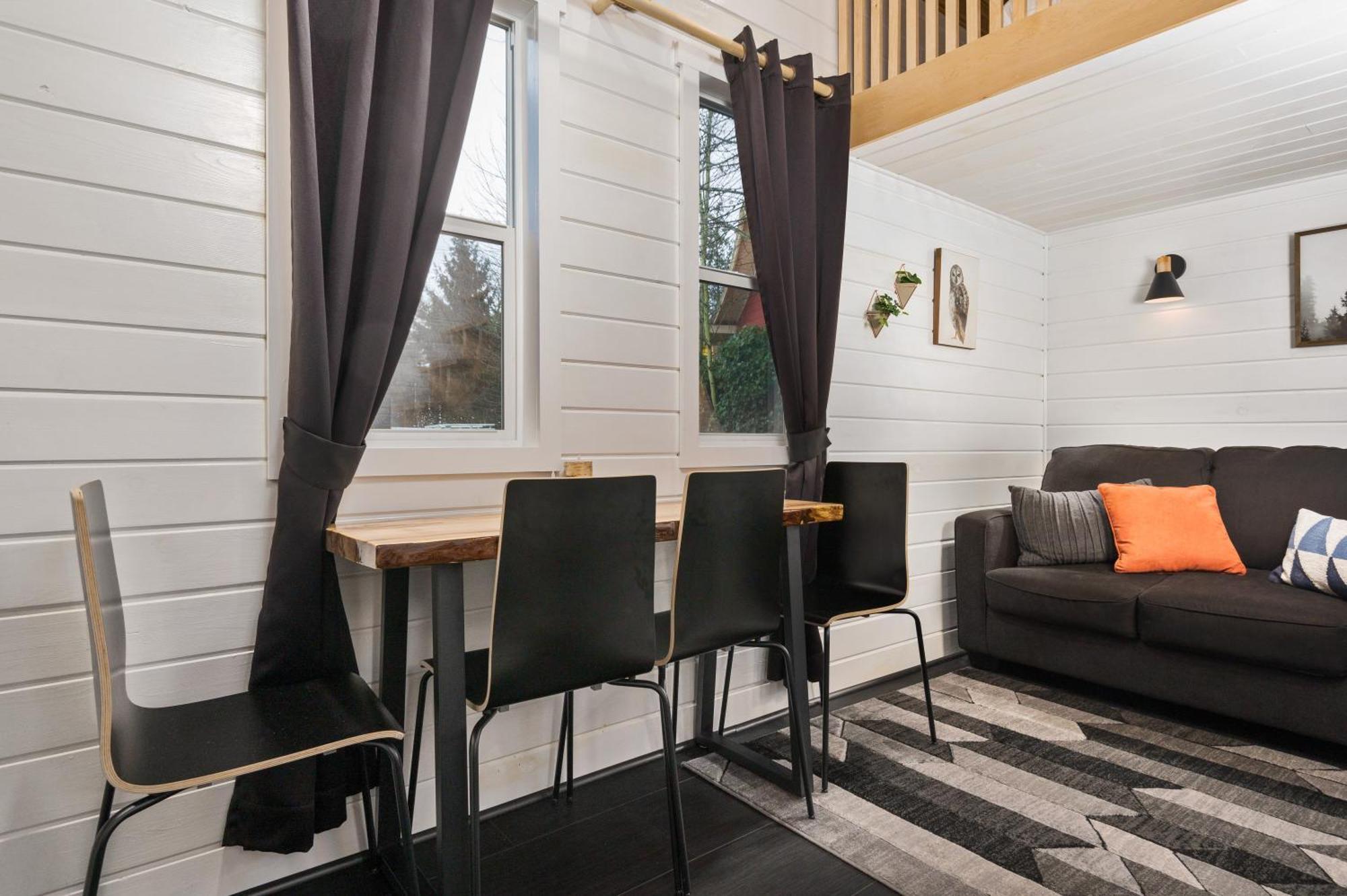 Tiny Digs - Hotel Of Tiny Houses بورتلاند الغرفة الصورة